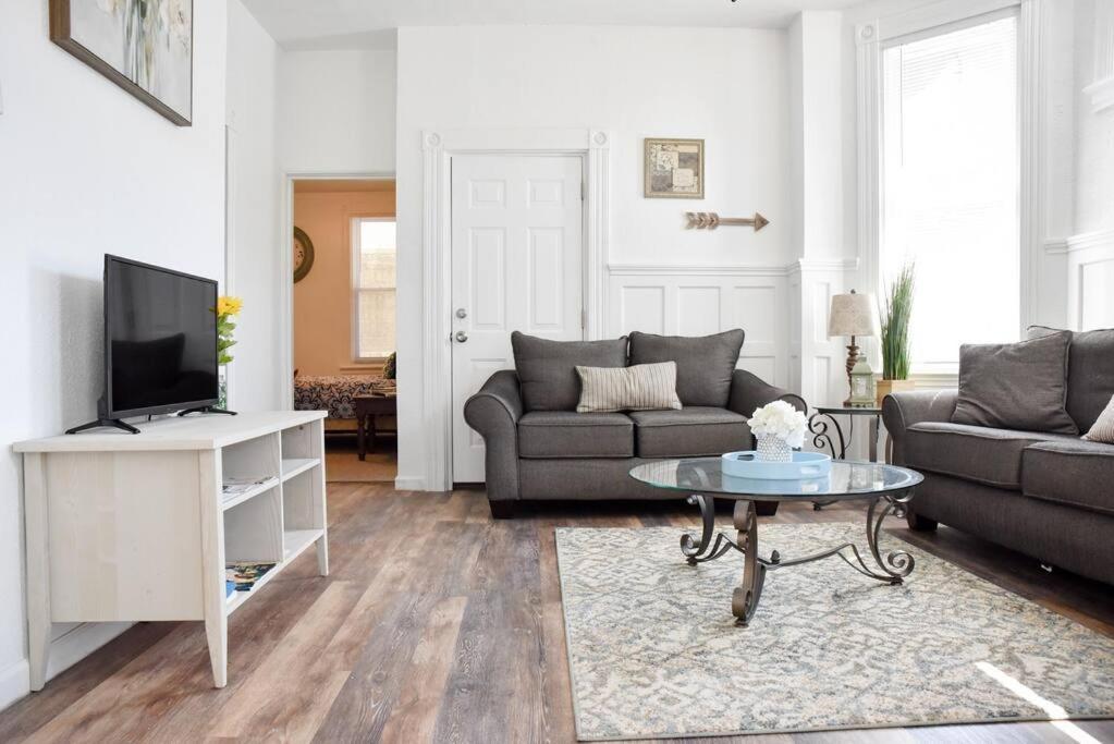 Perfect Pittsburgh Home Close To City & Airport Extérieur photo