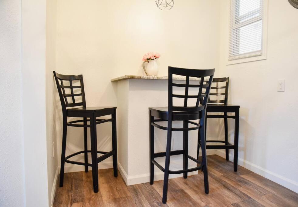 Perfect Pittsburgh Home Close To City & Airport Extérieur photo