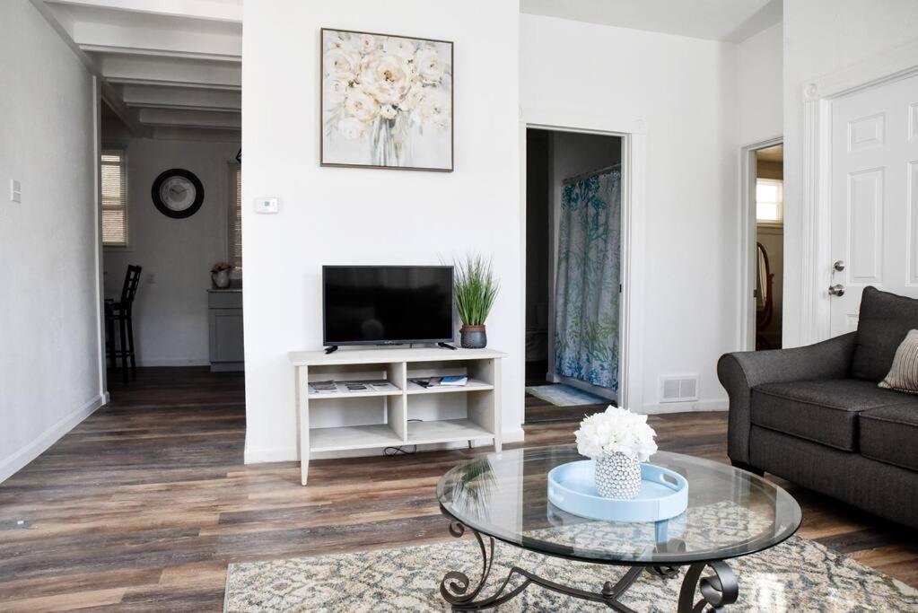 Perfect Pittsburgh Home Close To City & Airport Extérieur photo