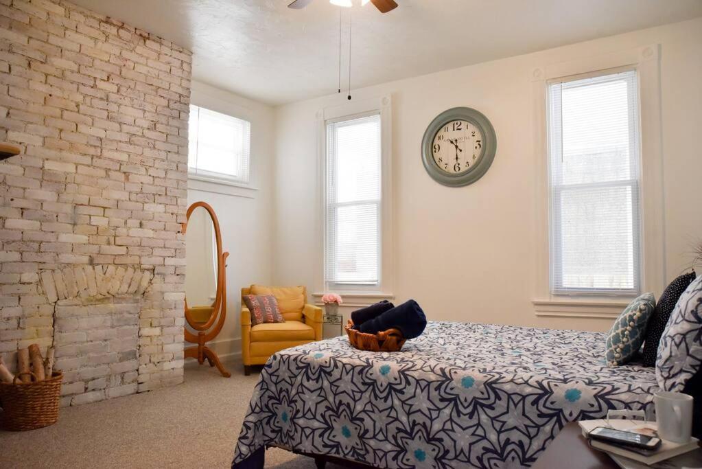 Perfect Pittsburgh Home Close To City & Airport Extérieur photo